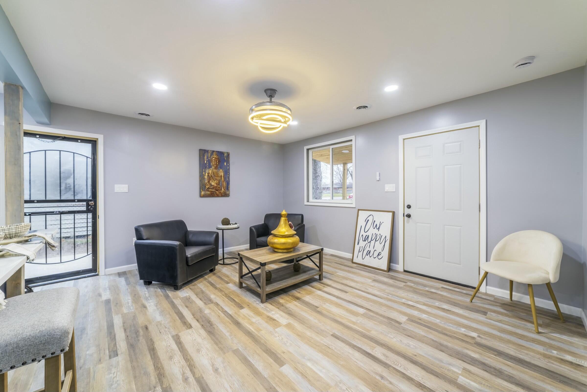 3714 20th Place Gary, IN 46404 - Photo 4 of 43 2400x1601