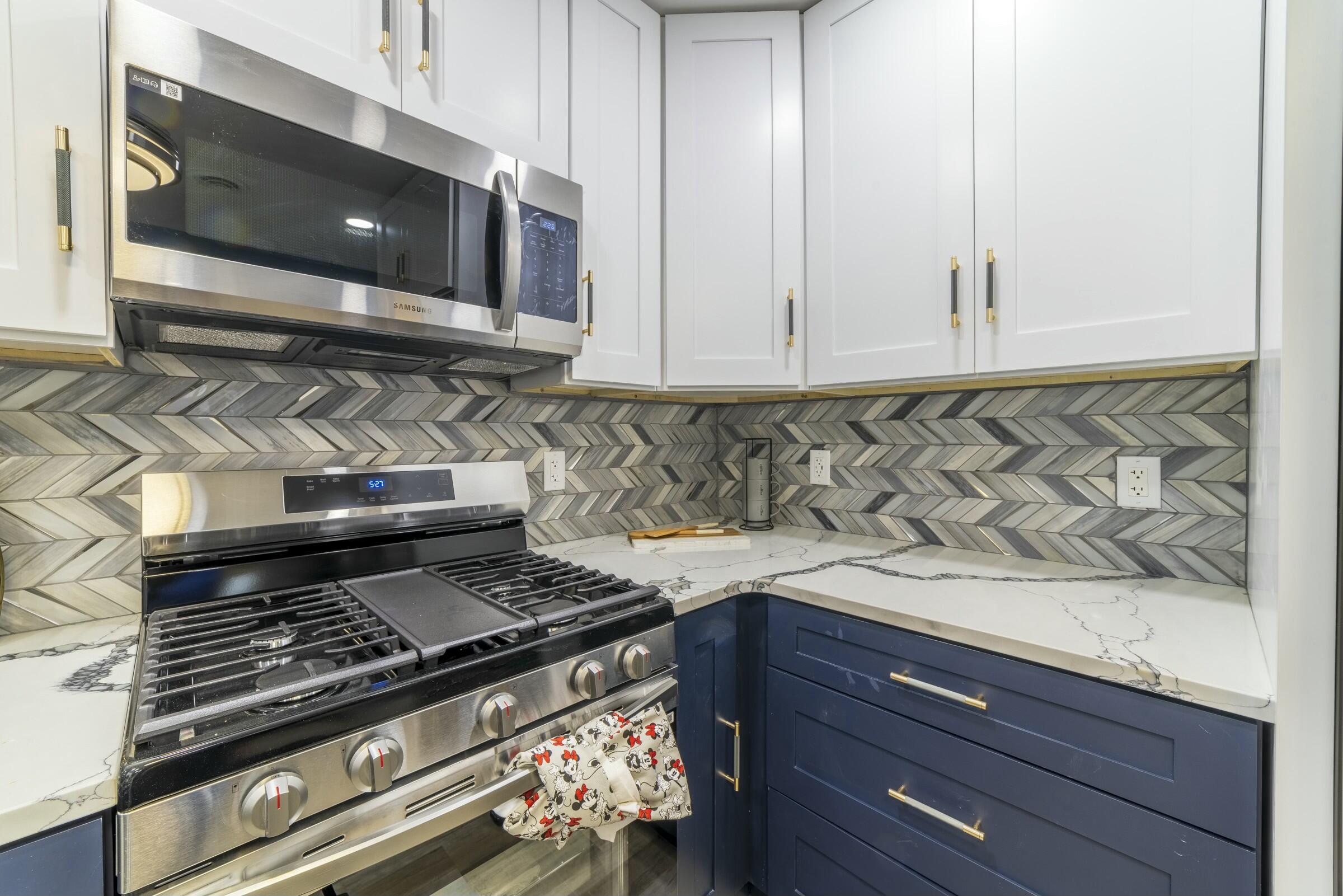 3714 20th Place Gary, IN 46404 - Photo 10 of 43 2400x1601