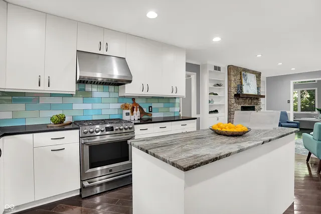 $689,000 | 8924 Stormhaven Court, Indianapolis, IN 46256