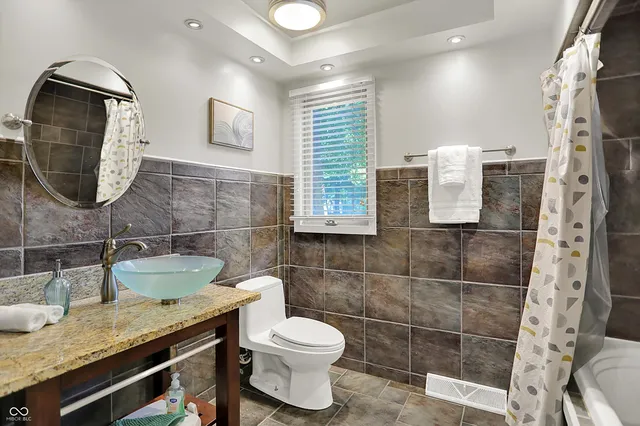 $689,000 | 8924 Stormhaven Court, Indianapolis, IN 46256