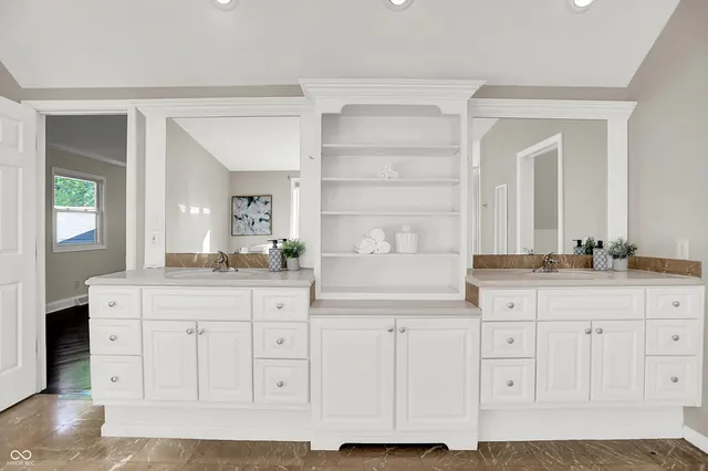 $689,000 | 8924 Stormhaven Court, Indianapolis, IN 46256