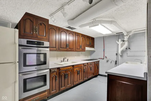 $689,000 | 8924 Stormhaven Court, Indianapolis, IN 46256