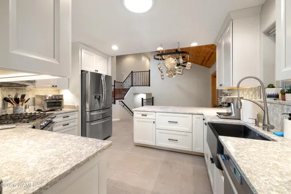 $1,025,000 | 6080 East Abineau Canyon Drive, Flagstaff, AZ 86004
