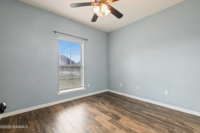 $1,725 | 307 Flanders Ridge Drive, Youngsville, LA 70592