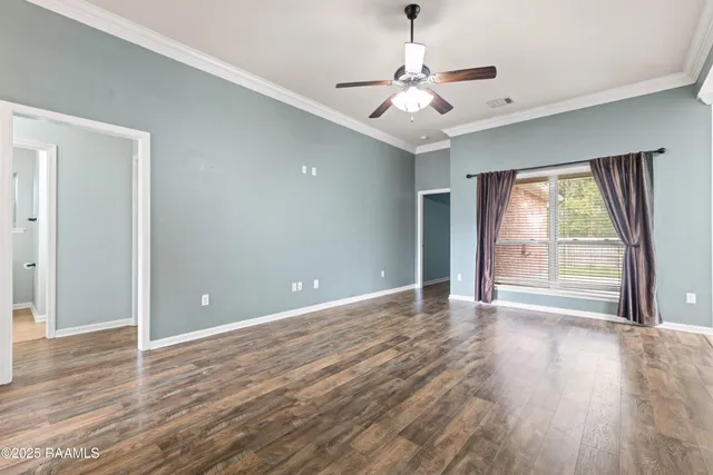 $1,725 | 307 Flanders Ridge Drive, Youngsville, LA 70592