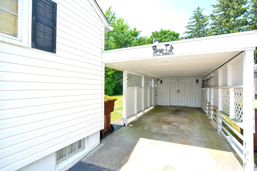 84 Winthrop Street Fall River, MA 02721 - Photo 26 of 35 Gallery Image 26