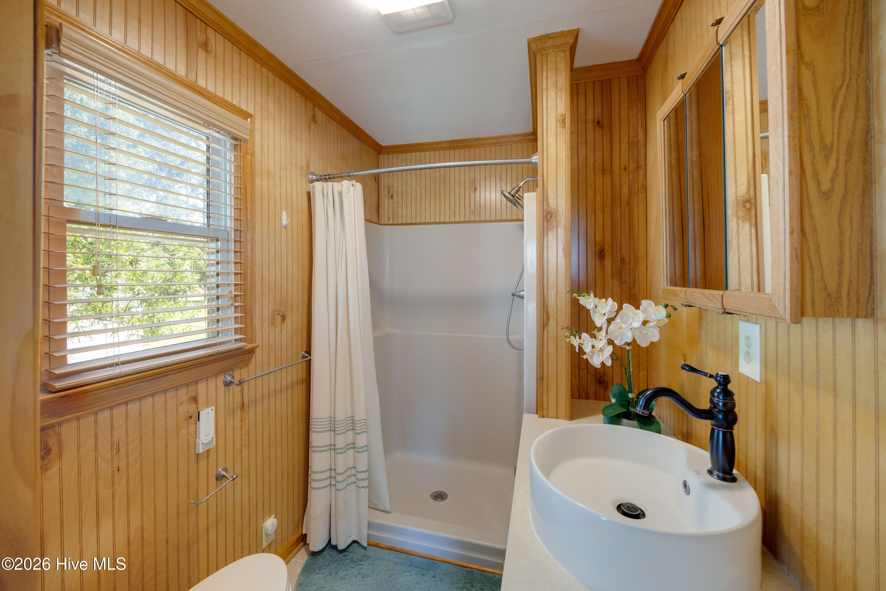 29 Point Avenue Belhaven, NC 27810 - Photo 12 of 34 Primary Bath
