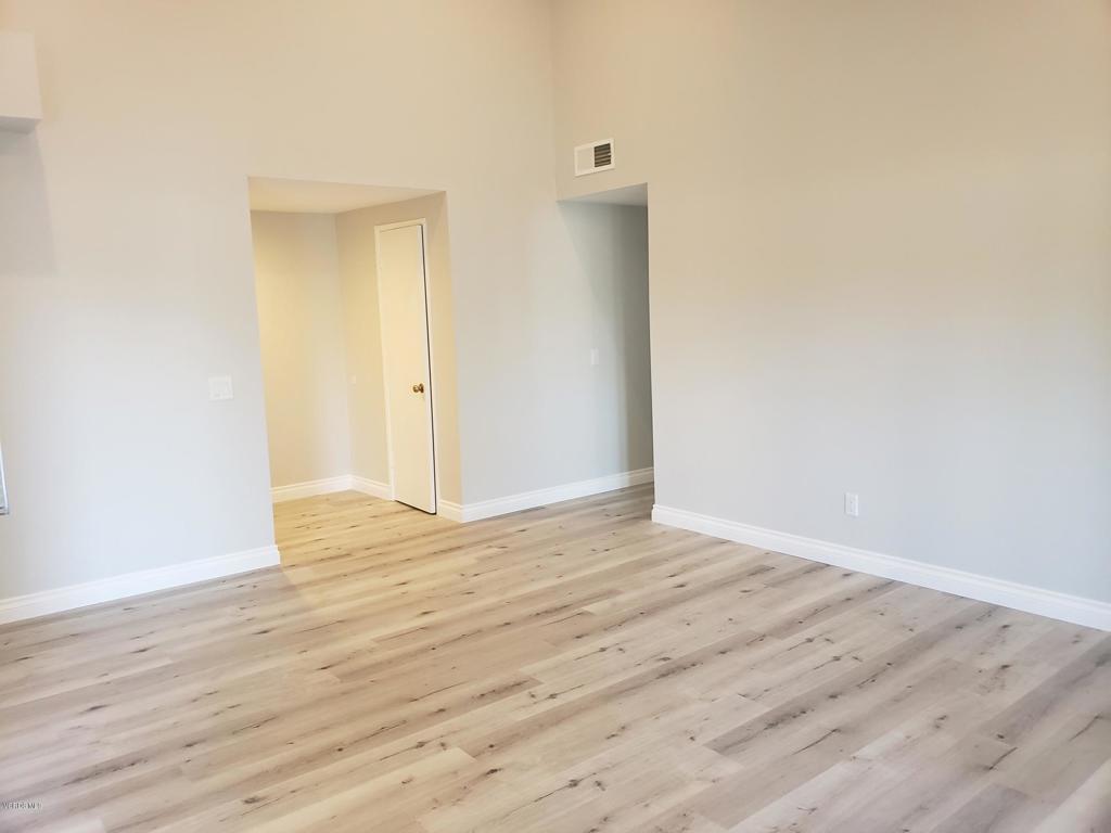 221 Oak Leaf Drive, Unit 203 Thousand Oaks, CA 91360 - Photo 8 of 53