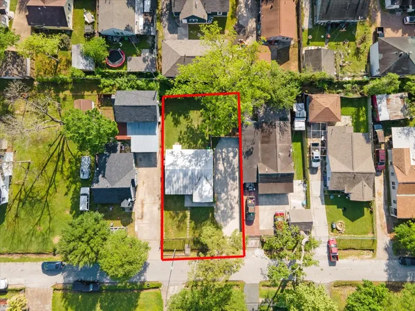 an aerial view of multiple house