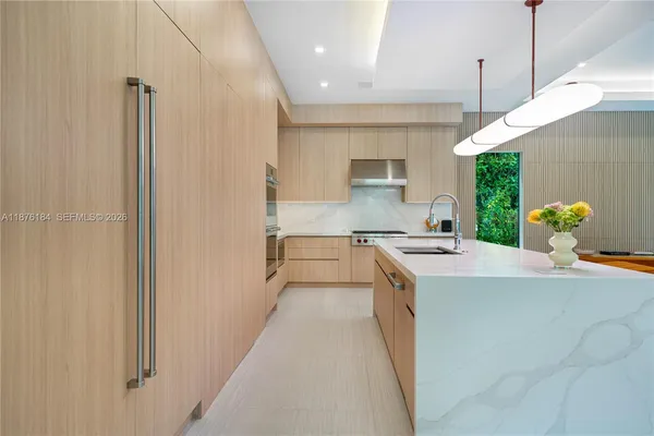 $6,350,000 | 12820 Southwest 80th Avenue, Pinecrest, FL 33156