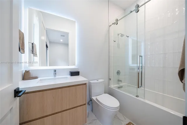 $6,350,000 | 12820 Southwest 80th Avenue, Pinecrest, FL 33156