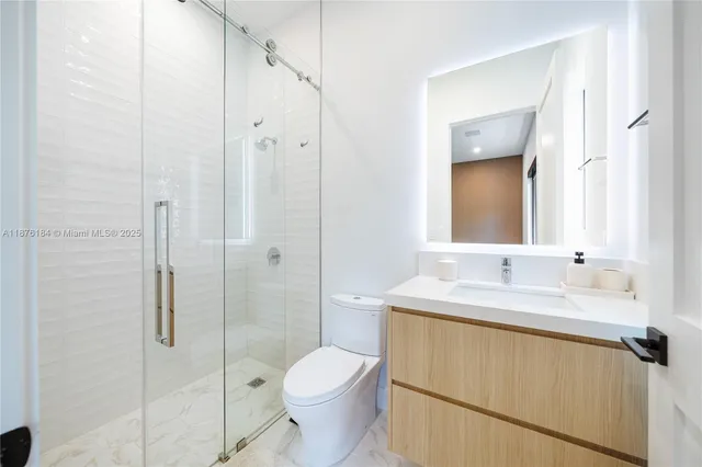 $6,350,000 | 12820 Southwest 80th Avenue, Pinecrest, FL 33156