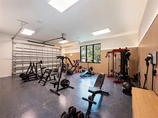 $6,350,000 | 12820 Southwest 80th Avenue, Pinecrest, FL 33156