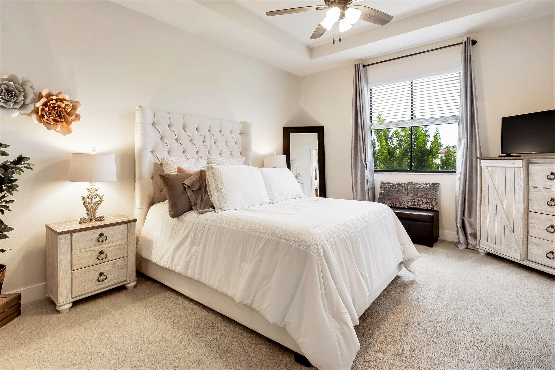 6016 Pine Tree Way Riviera Beach, FL 33410 - Photo 15 of 45 Owners Suite
