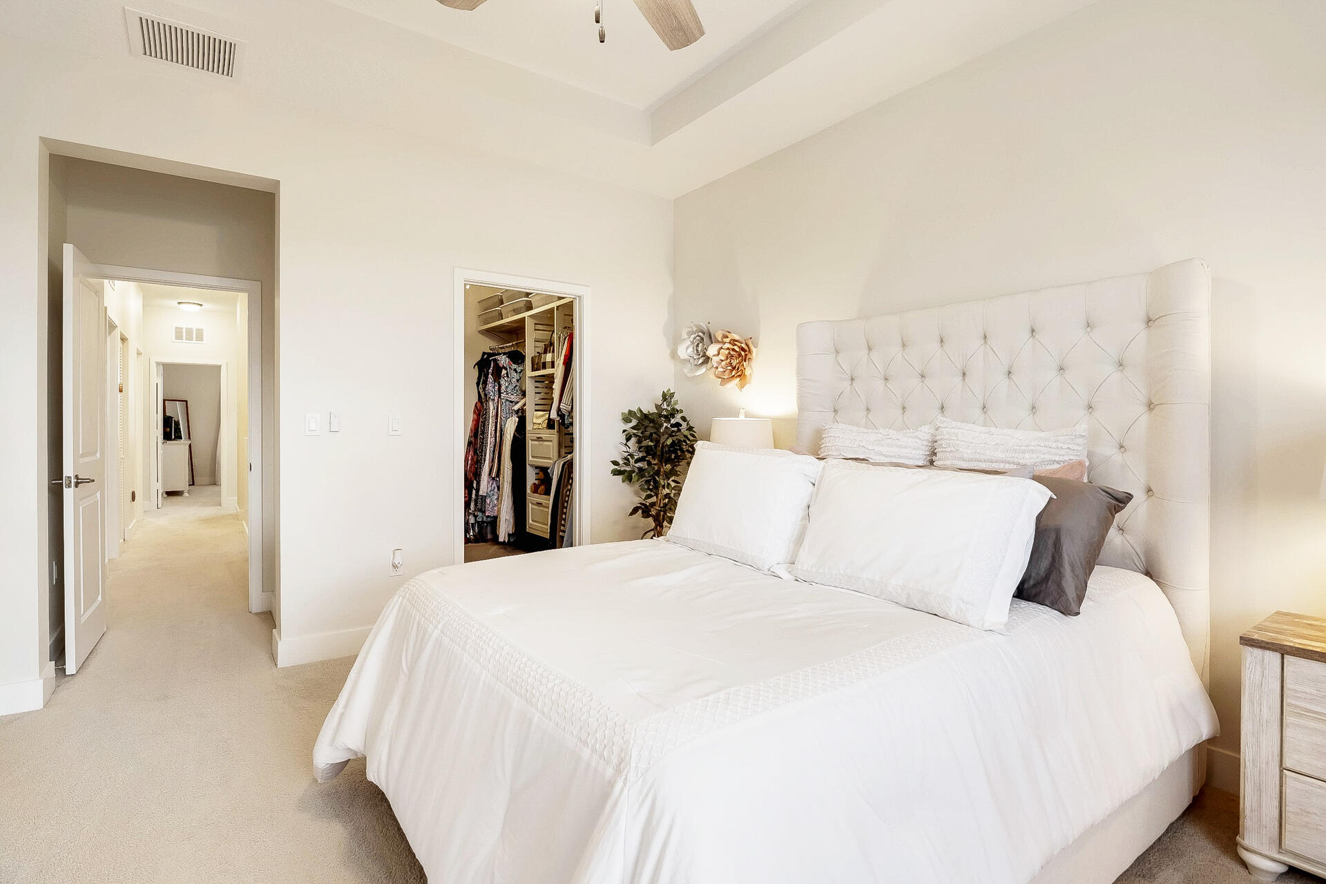 6016 Pine Tree Way Riviera Beach, FL 33410 - Photo 16 of 45 Owner's Suite