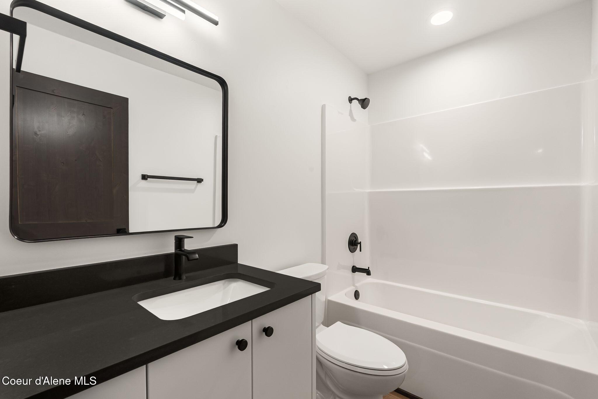 1679 Onyx Court Sandpoint, ID 83864 - Photo 13 of 28 mls_DSC02422