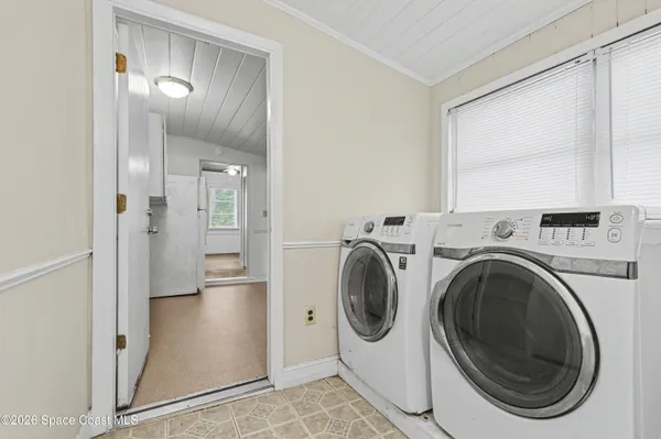 $1,000 | 1708 Pine Street, Unit 2, Melbourne, FL 32901