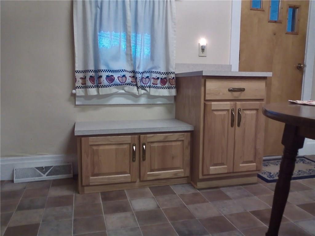 802 Kingview Road Scottdale, PA 15683 - Photo 5 of 25 Gallery Image 5