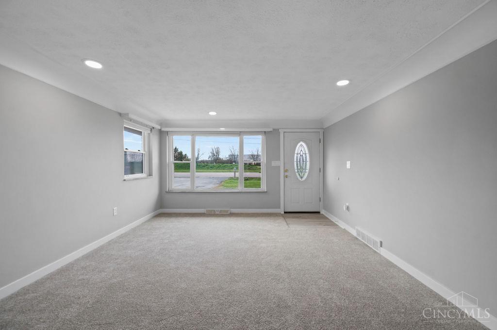 986 Western Row Road Mason, OH 45040 - Photo 5 of 40 Gallery Image 5