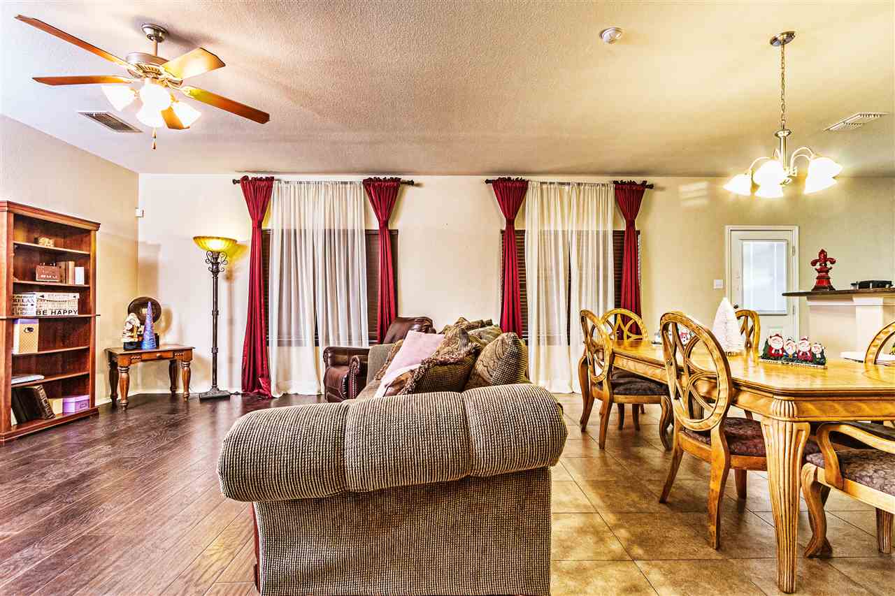315 Kahlo Loop Laredo, TX 78045 - Photo 3 of 15 Gallery Image 3