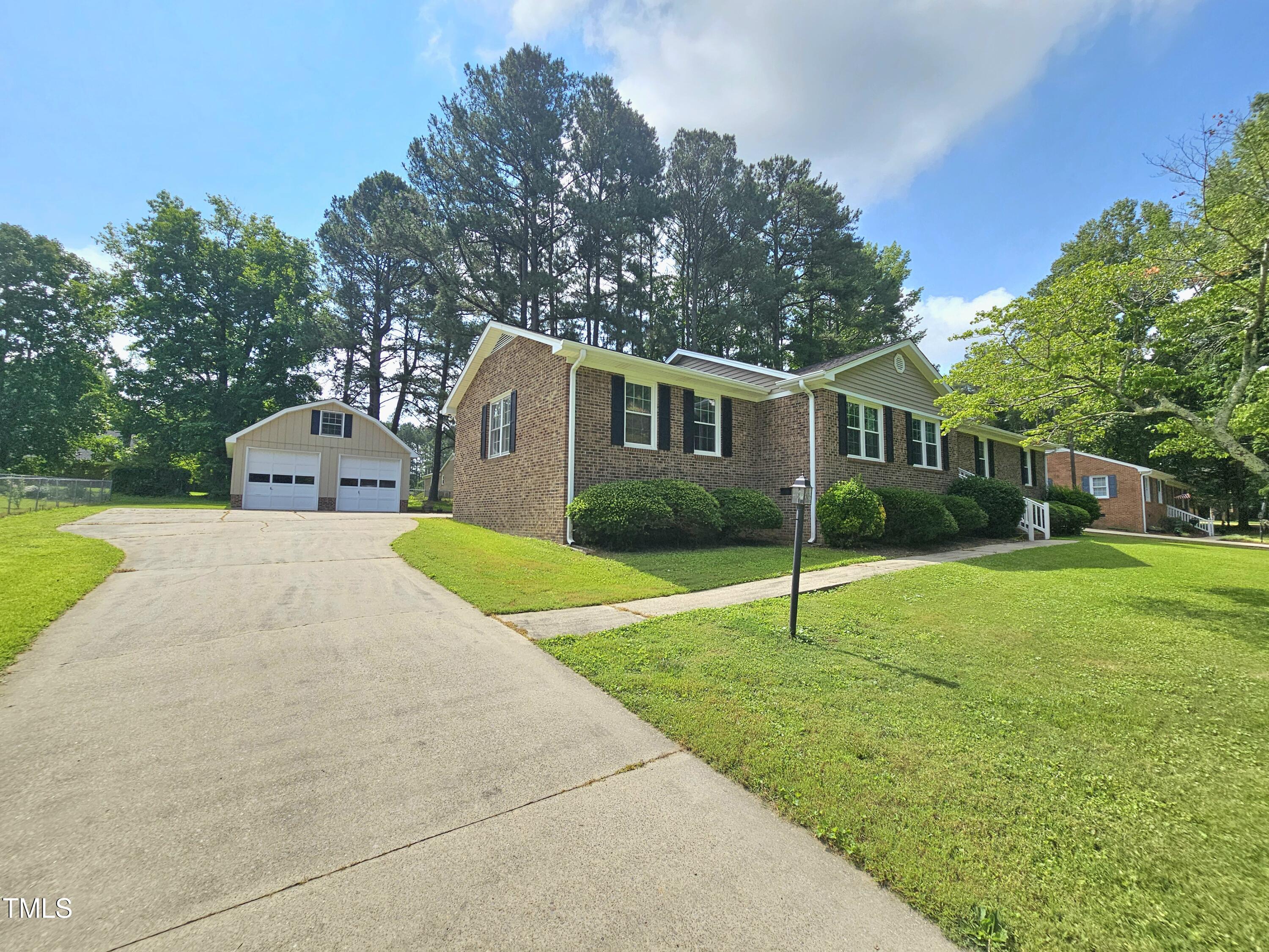112 Saddletree Road Oxford, NC 27565 - Photo 3 of 38 20250606_103259