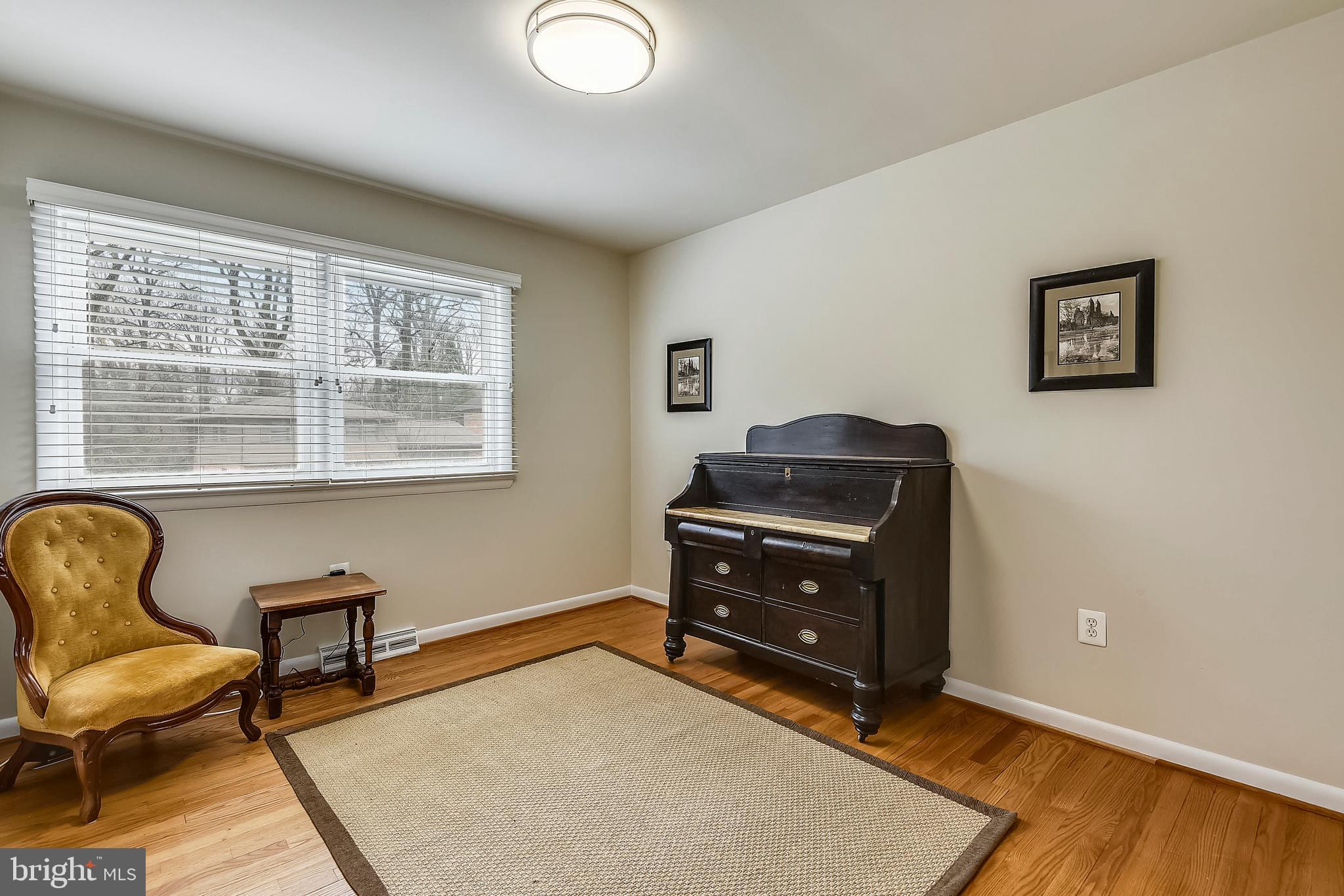 9516 Clement Road Silver Spring, MD 20910 - Photo 18 of 27 Bedroom #1