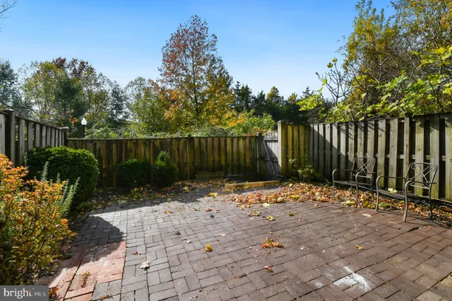 $3,200 | 4472 Ruggles Court, Annandale, VA 22003