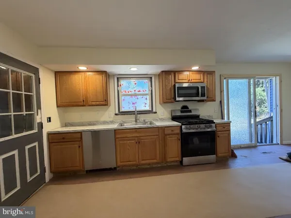 $465,000 | 322 Nicholson Road, Mount Ephraim, NJ 08059