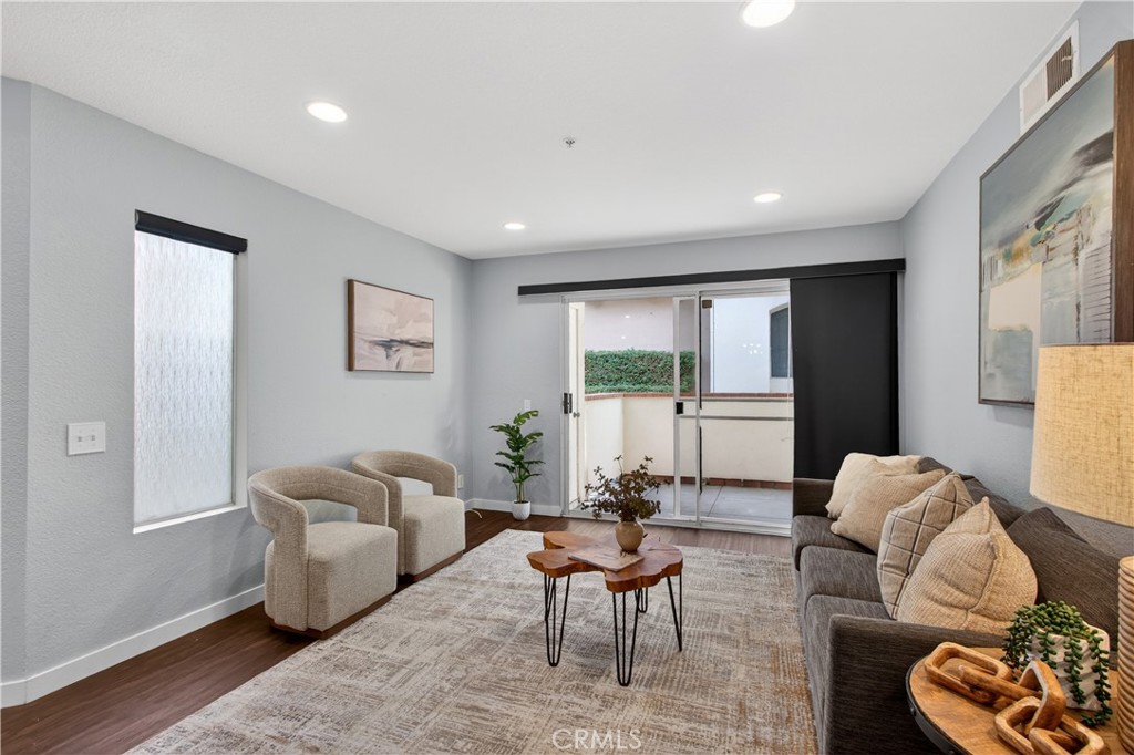 123 South Cross Creek Road, Unit A Orange, CA 92869 - Photo 7 of 28