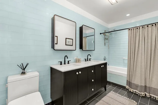 $6,950 | 310 West 52nd Street, Unit 17J | Hell's Kitchen