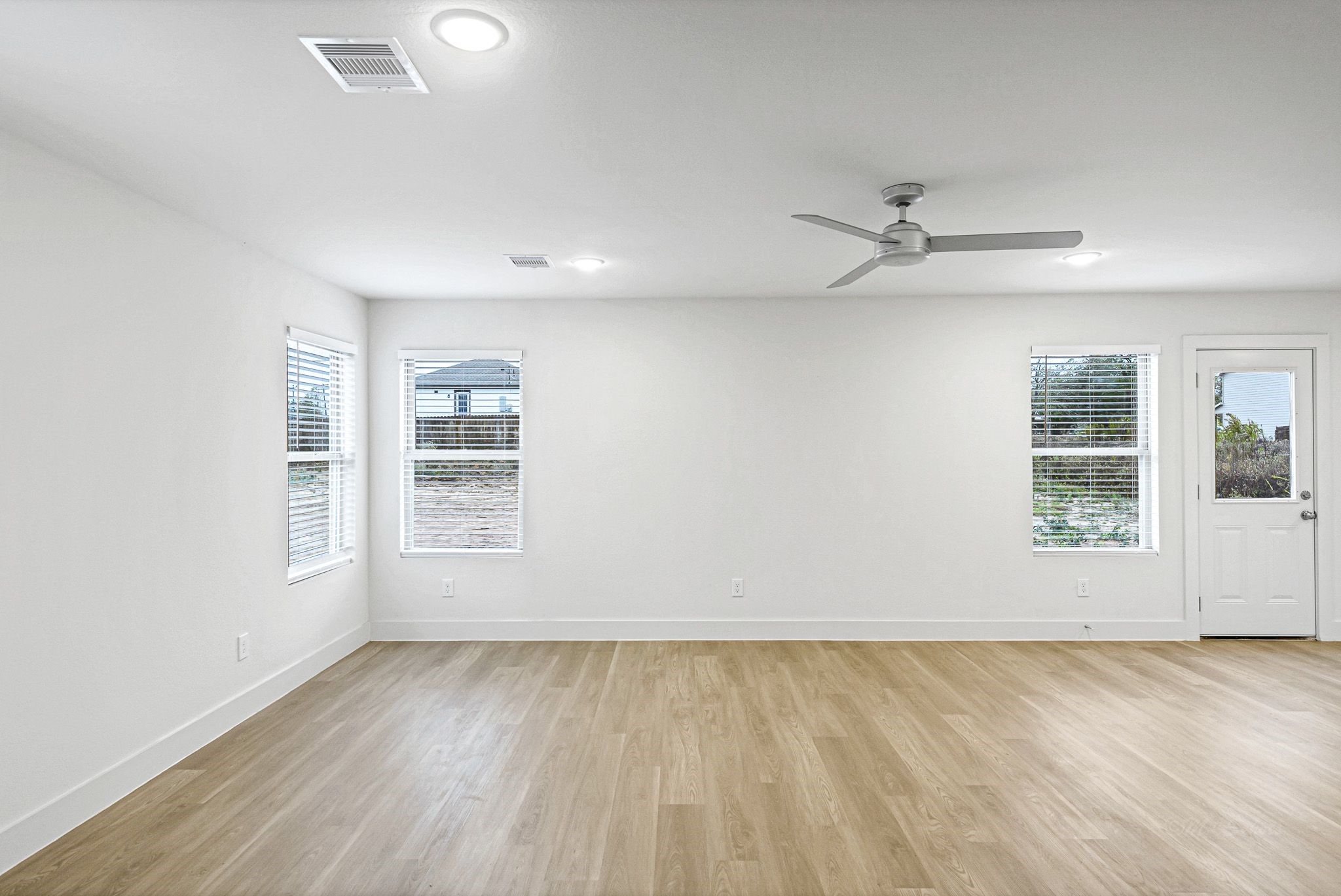 1005 20th Street Hempstead, TX 77445 - Photo 5 of 19