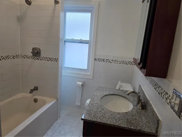 $1,300 | 172 Rodney Avenue, Buffalo, NY 14214