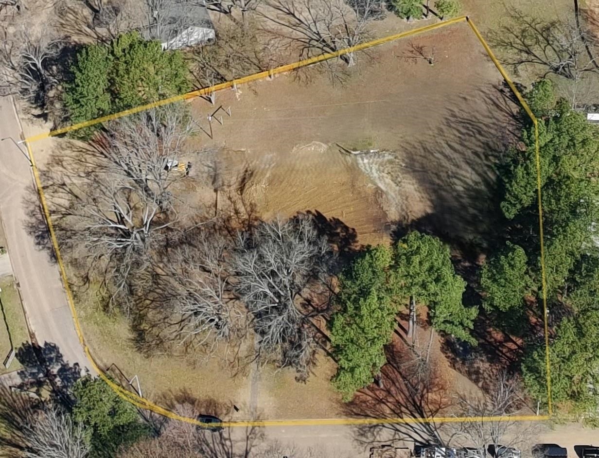 2808 Scarlet Road Germantown, TN 38139 - Photo 4 of 6 a aerial view of a house with a yard and large trees