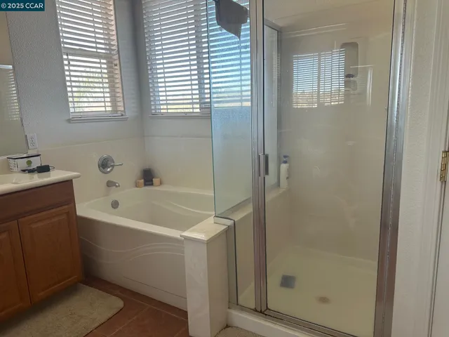 $800,000 | 584 Silver Maple Drive, Hercules, CA 94547