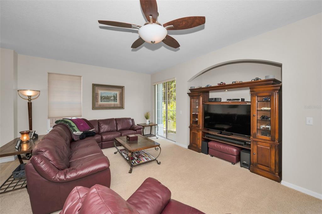 8525 Shallow Creek Court New Port Richey, FL 34653 - Photo 15 of 59
