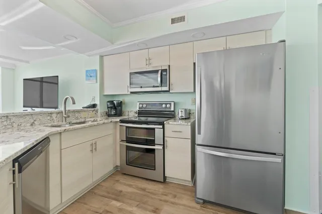 $574,900 | 5300 North Ocean Boulevard, Unit 701, Myrtle Beach, SC 29577