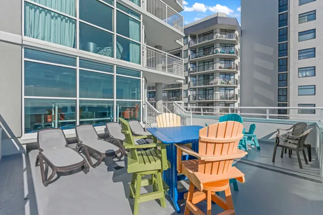 $574,900 | 5300 North Ocean Boulevard, Unit 701, Myrtle Beach, SC 29577