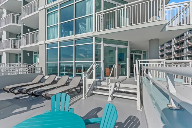 $574,900 | 5300 North Ocean Boulevard, Unit 701, Myrtle Beach, SC 29577