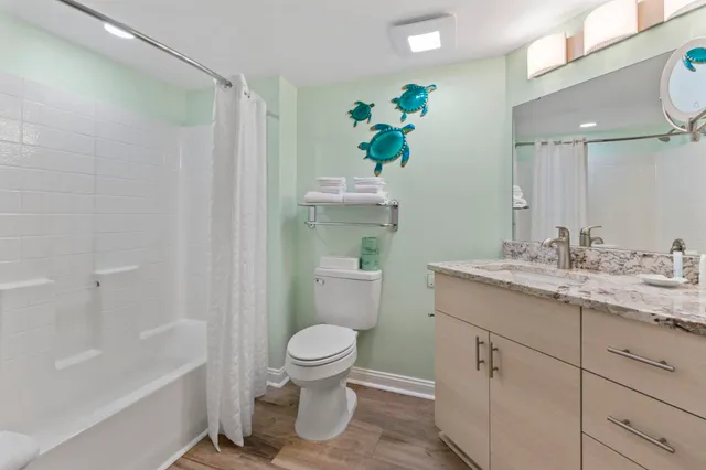 $574,900 | 5300 North Ocean Boulevard, Unit 701, Myrtle Beach, SC 29577