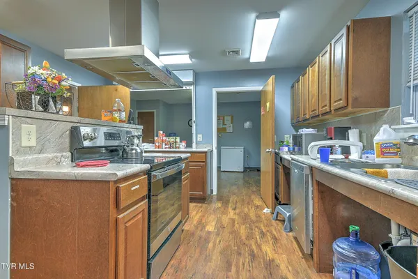 $310,000 | 1800 Mountain View Avenue, Kingsport, TN 37664