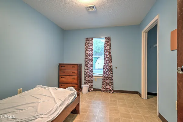 $310,000 | 1800 Mountain View Avenue, Kingsport, TN 37664