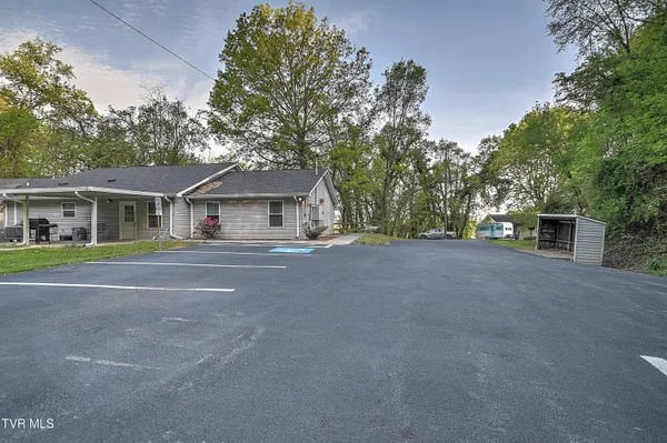 $310,000 | 1800 Mountain View Avenue, Kingsport, TN 37664