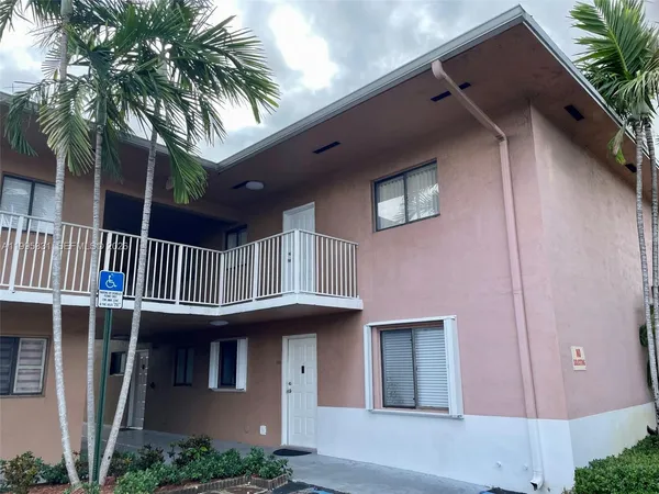 $272,500 | 6011 West 24th Avenue, Unit A201, Hialeah, FL 33016