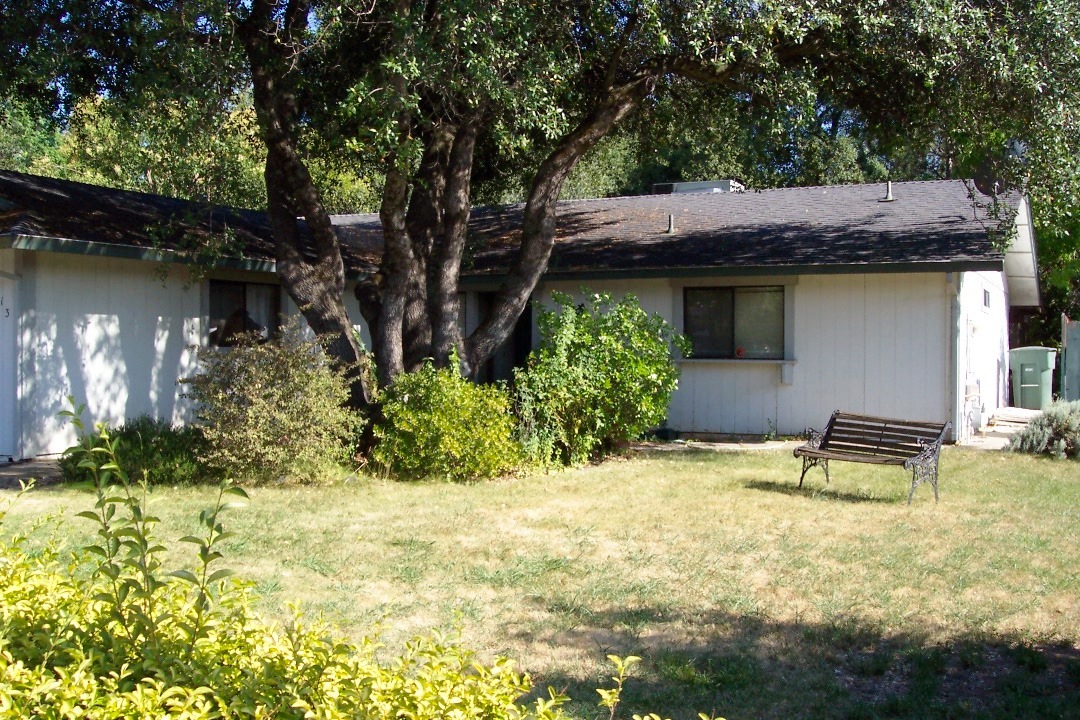 2013 South Ridge Drive Redding, CA 96003 - Photo 2 of 11 Front of Home