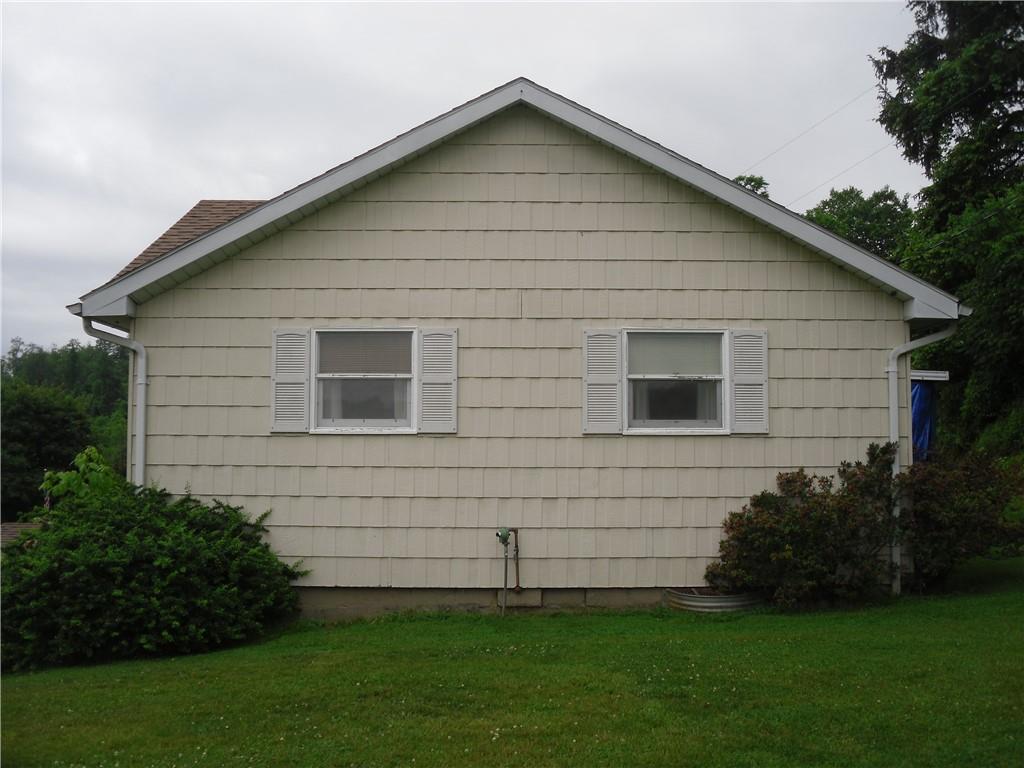 113 View Road New Salem, PA 15468 - Photo 4 of 24