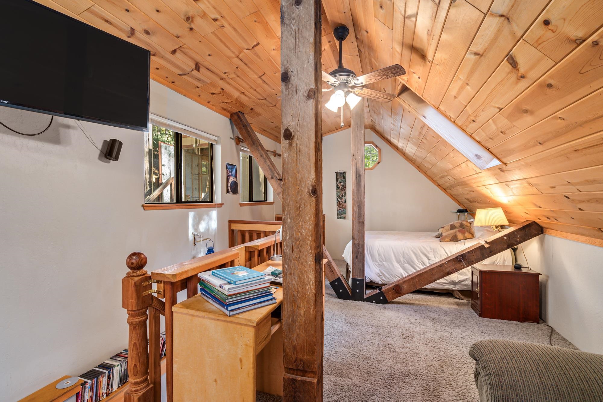 25482 Rebekah Road Long Barn, CA 95335 - Photo 12 of 42 a view of an entryway