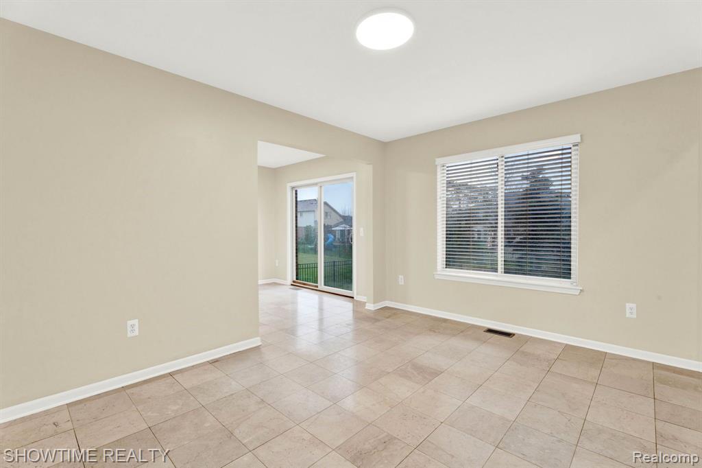 42810 Little Road Clinton Township, MI 48036 - Photo 22 of 71
