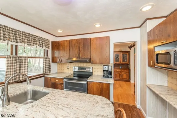 $459,900 | 126 Jefferson Street, Wanaque, NJ 07420