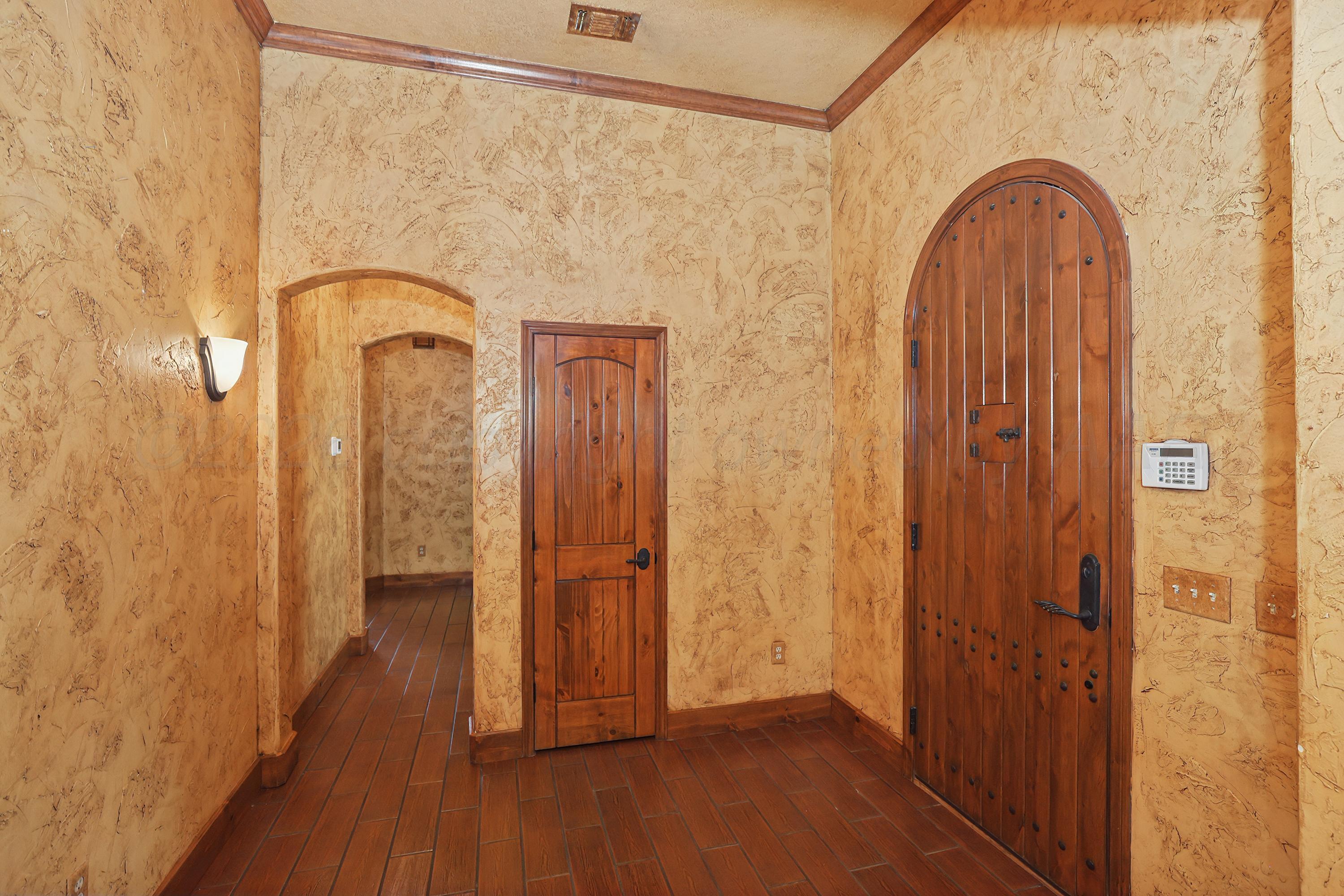 6000 Riley Elizabeth Place Amarillo, TX 79119 - Photo 3 of 35 Entry