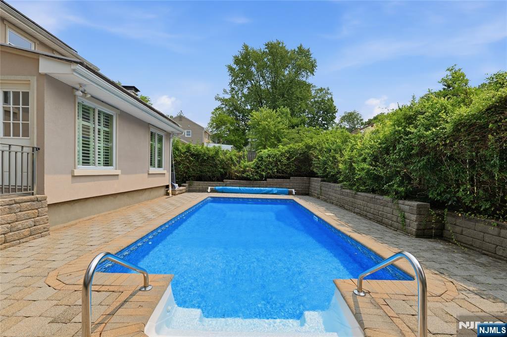 17 Westland Road Verona, NJ 07044 - Photo 9 of 9